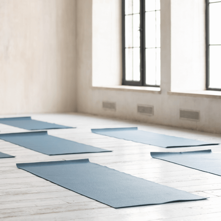 Yogastudio Yogamatten im Freizeitraum